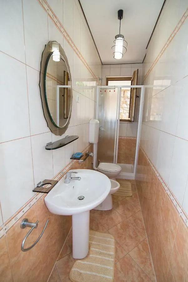 Giulio Apartment Mali Lošinj 0*,  Croaţia